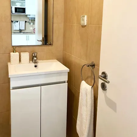 Alcantara Studio 15 * Lisbon
